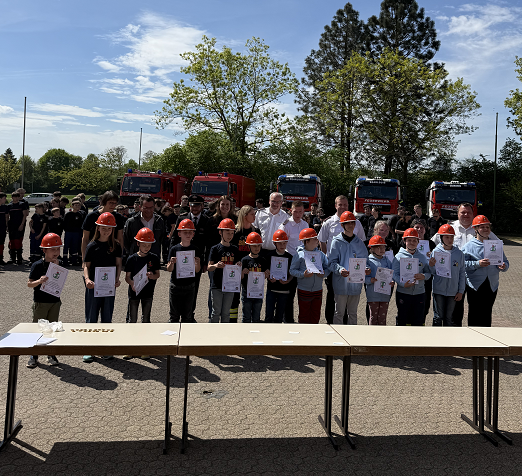 Einsatz und Nachwuchsarbeit im Fokus: Jahreshauptübung der Jugendfeuerwehr Saarlouis