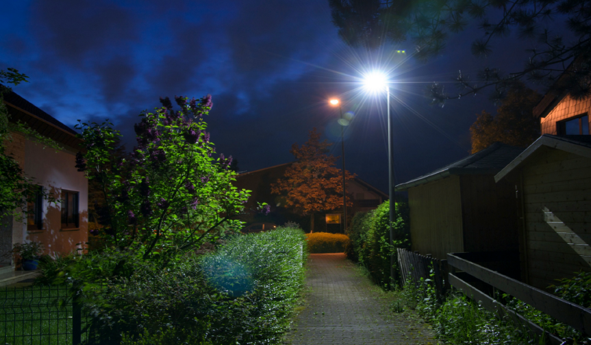 LED Straßenbeleuchtung im Wohngebiet